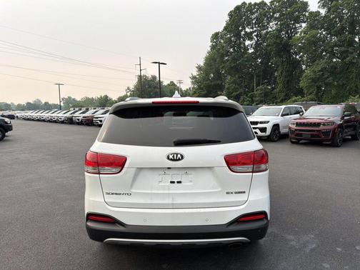 Snow White Pearl 2016 Kia Sorento EX
