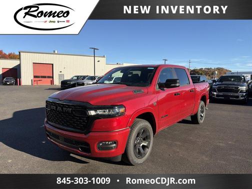 Molten Red Pearlcoat 2027 RAM 1500 Big Horn/Lone Star