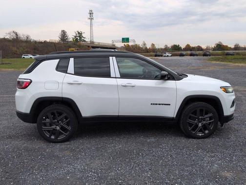 Bright White Clearcoat 2026 Jeep Compass Limited