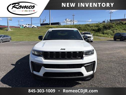 Bright White Clearcoat 2027 Jeep Grand Cherokee L Limited