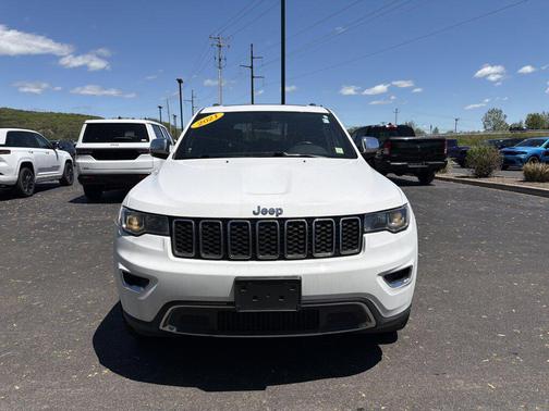 Bright White Clearcoat 2021 Jeep Grand Cherokee Limited