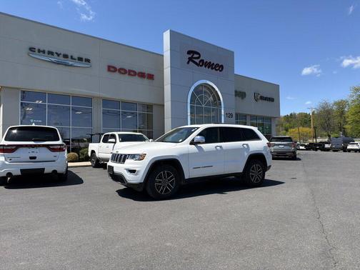 Bright White Clearcoat 2021 Jeep Grand Cherokee Limited