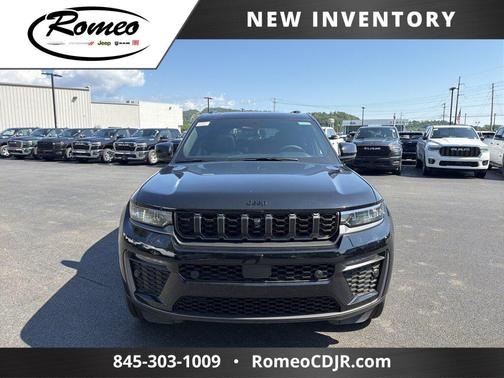 Diamond Black Crystal Pearlcoat 2026 Jeep Grand Cherokee L 85th Anniversary Edition 4x4