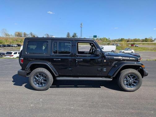 Black Clearcoat 2026 Jeep Wrangler 85th Anniversary