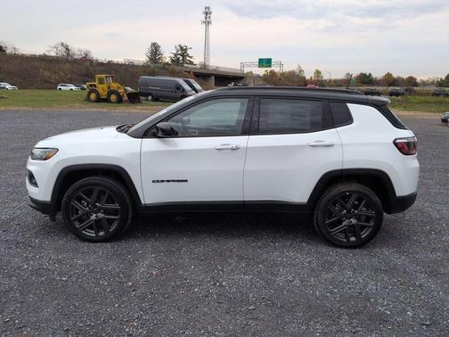 Bright White Clearcoat 2026 Jeep Compass Limited
