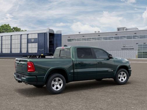 Serrano Green Metallic 2026 RAM 1500 Big Horn/Lone Star
