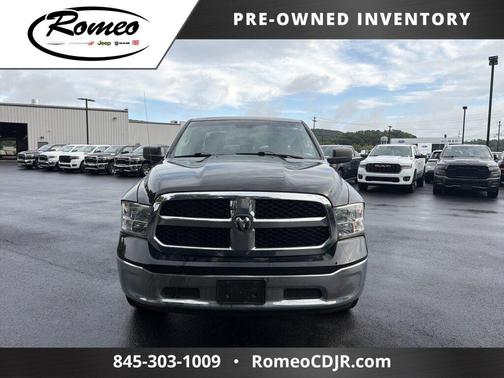 Diamond Black Crystal Pearlcoat 2024 RAM 1500 Classic SLT