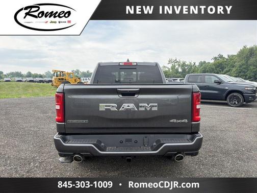 Granite Crystal Metallic Clearcoat 2026 RAM 1500 Big Horn/Lone Star