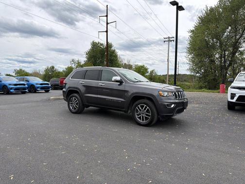 Granite Crystal Metallic Clearcoat 2021 Jeep Grand Cherokee Limited