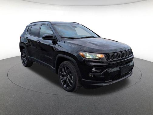 Diamond Black Crystal Pearlcoat 2026 Jeep Compass Limited