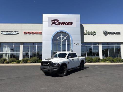 Bright White Clearcoat 2022 RAM 1500 Classic Warlock Crew Cab 4x4 5'7' Box
