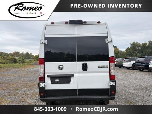 Bright White Clearcoat 2023 RAM ProMaster 2500 High Roof