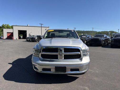 Bright Silver Metallic Clearcoat 2019 RAM 1500 Tradesman