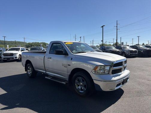 Bright Silver Metallic Clearcoat 2019 RAM 1500 Tradesman