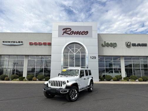 Bright White Clearcoat 2019 Jeep Wrangler Unlimited Sahara