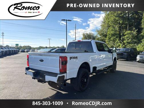 Oxford White 2024 Ford F-250 Lariat
