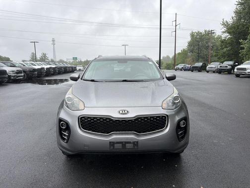 Mineral Silver 2017 Kia Sportage LX