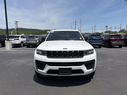 Bright White Clearcoat 2026 Jeep Grand Cherokee L Limited
