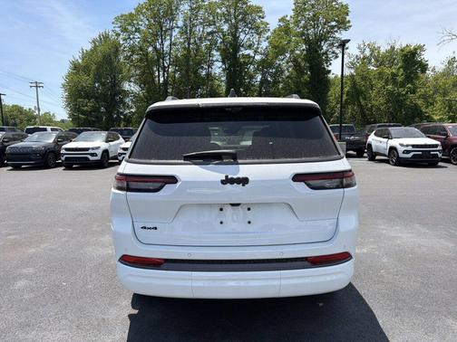 Bright White Clearcoat 2026 Jeep Grand Cherokee L Limited