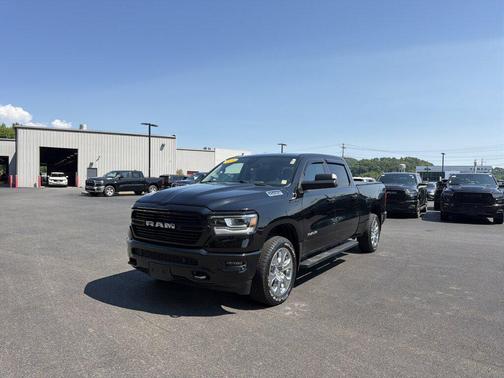 Diamond Black Crystal Pearlcoat 2020 RAM 1500 Big Horn/Lone Star