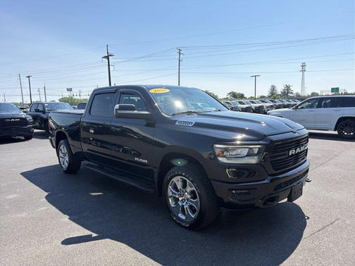 Diamond Black Crystal Pearlcoat 2020 RAM 1500 Big Horn/Lone Star