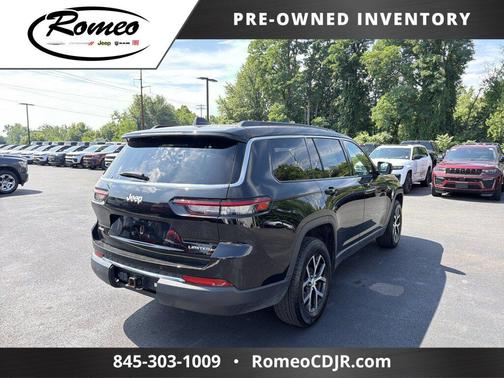 Diamond Black Crystal Pearlcoat 2025 Jeep Grand Cherokee L Limited