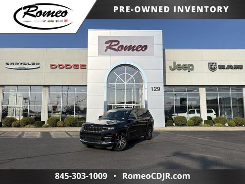 Diamond Black Crystal Pearlcoat 2025 Jeep Grand Cherokee L Limited