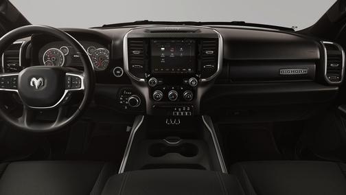 Diamond Black Crystal Pearlcoat 2026 RAM 1500 Big Horn/Lone Star