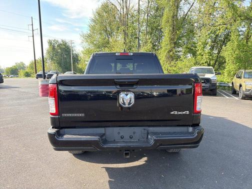 Diamond Black Crystal Pearlcoat 2023 RAM 1500 Big Horn/Lone Star