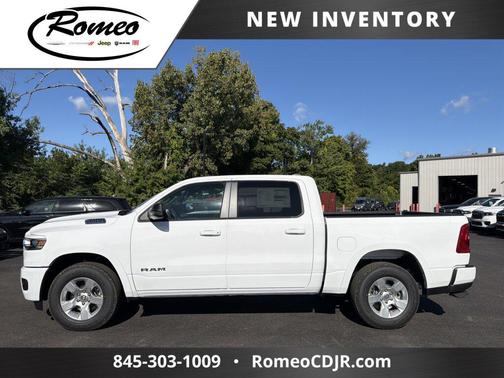 Bright White Clearcoat 2027 RAM 1500 Big Horn/Lone Star