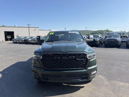 Serrano Green Metallic 2026 RAM 1500 Big Horn/Lone Star