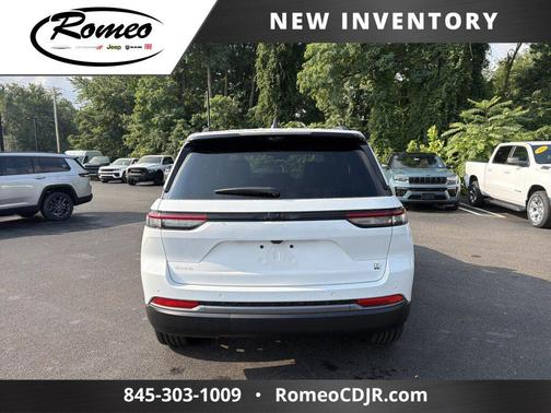 Bright White Clearcoat 2026 Jeep Grand Cherokee 85th Anniversay Edition 4x4