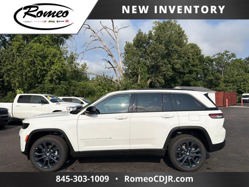 Bright White Clearcoat 2026 Jeep Grand Cherokee 85th Anniversay Edition 4x4