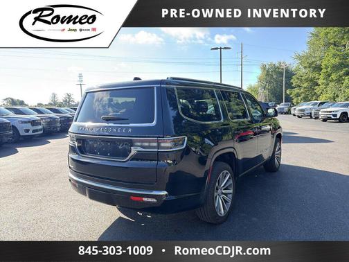 Diamond Black Crystal Pearlcoat 2023 Jeep Grand Wagoneer 4x4