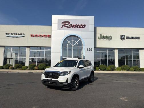 Platinum White Pearl 2023 Honda Passport AWD EX-L