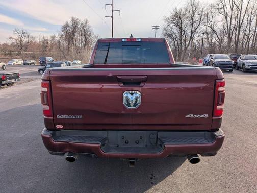 Delmonico Red Pearlcoat 2022 RAM 1500 Laramie