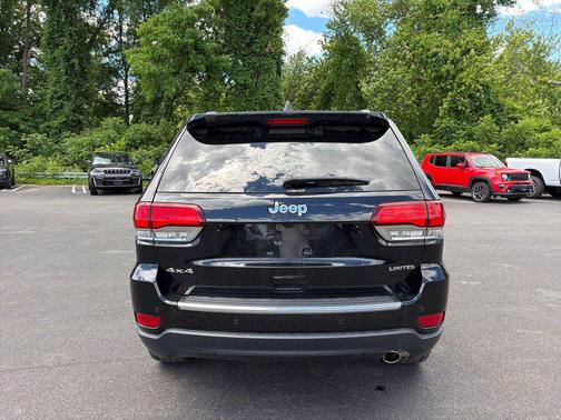 Diamond Black Crystal Pearlcoat 2021 Jeep Grand Cherokee Limited