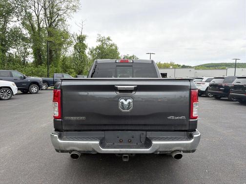 Granite Crystal Metallic Clearcoat 2019 RAM 1500 Big Horn