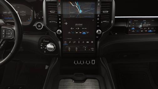 Diamond Black Crystal Pearlcoat 2026 RAM 1500 Limited