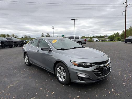 Sterling Gray Metallic 2023 Chevrolet Malibu 1LS