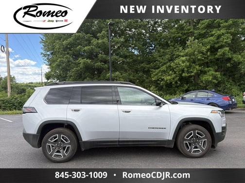 Silver Zynith Clearcoat 2026 Jeep Cherokee Limited