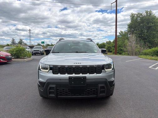 Silver Zynith Clearcoat 2026 Jeep Cherokee Limited