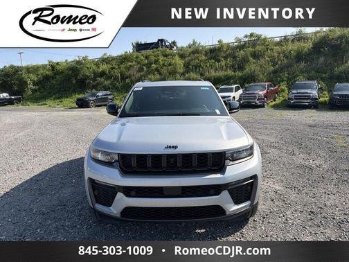 Silver Zynith 2026 Jeep Grand Cherokee 85th Anniversay Edition 4x4