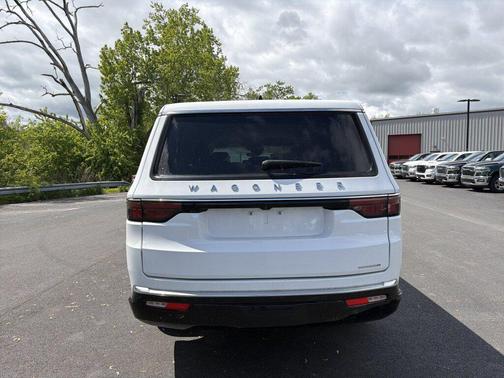 Bright White Clearcoat 2024 Jeep Wagoneer L Series II 4x4