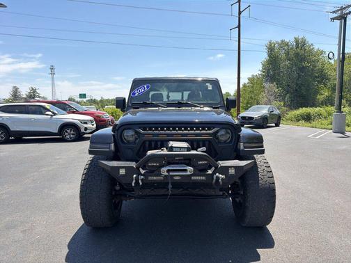 Black Clearcoat 2021 Jeep Gladiator Willys 4x4