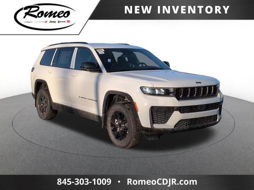 Bright White Clearcoat 2026 Jeep Grand Cherokee L Altitude