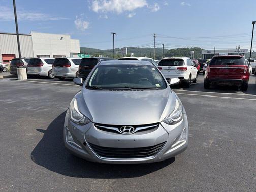 Titanium Gray Metallic 2015 Hyundai ELANTRA SE
