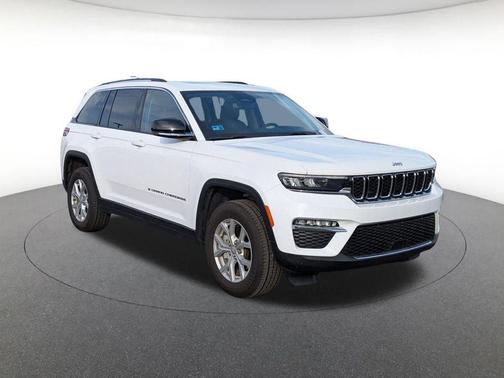 Bright White Clearcoat 2024 Jeep Grand Cherokee Limited