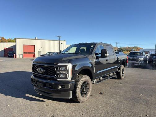 Agate Black Metallic 2024 Ford F-250 XLT