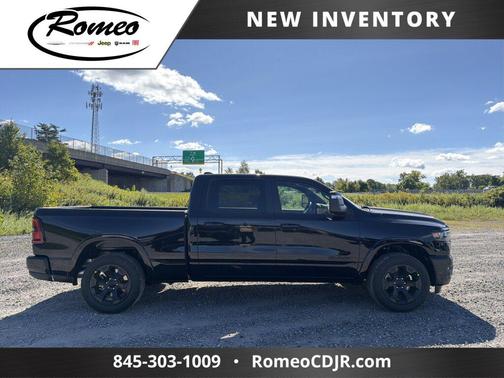 Diamond Black Crystal Pearlcoat 2027 RAM 1500 Big Horn/Lone Star